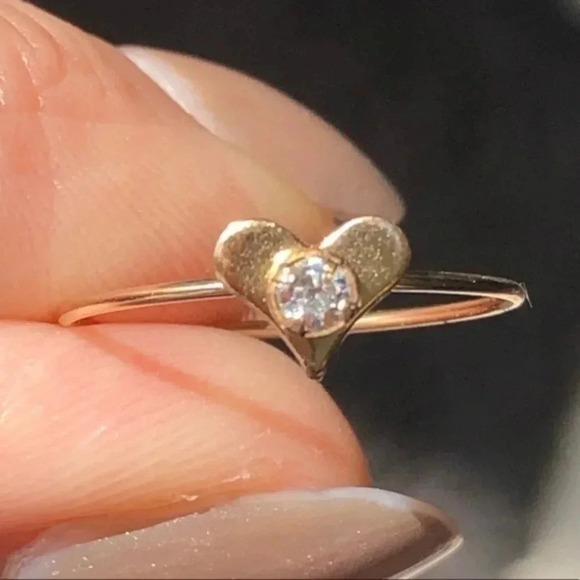 10k Gold Filled Flat Heart Austrian Crystal Ring - Picture 6 of 9